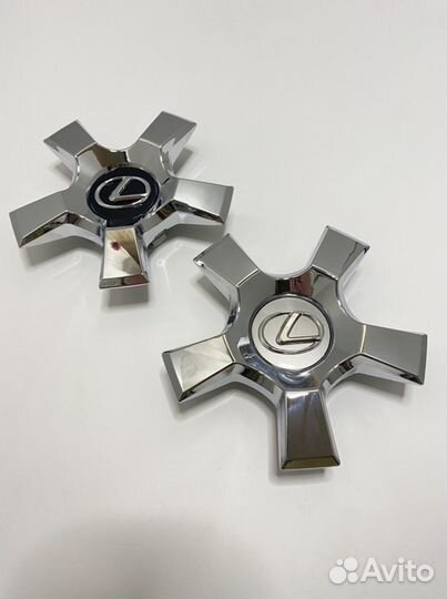 Заглушка в диска Лексус