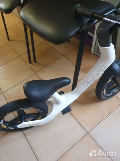 Самокат детский беговел новый