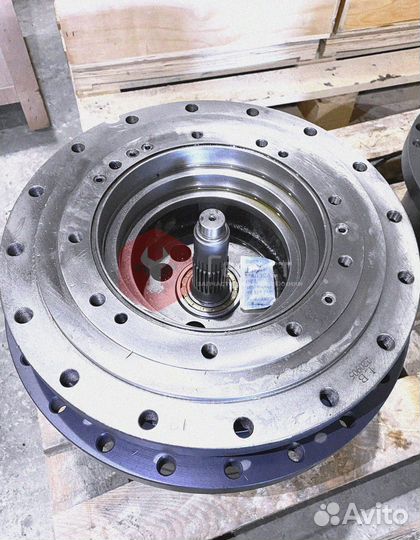 Бортовой редуктор EC140LCM SA8230-33470