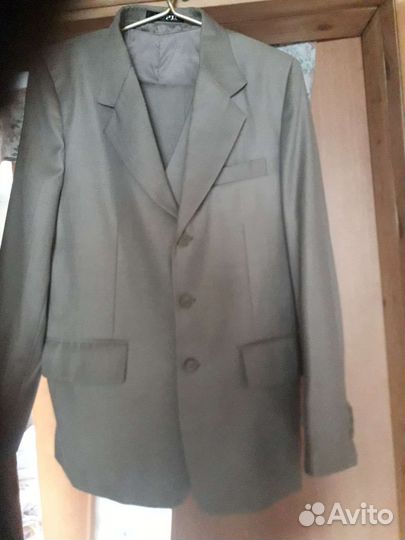 Мужской костюм тройка