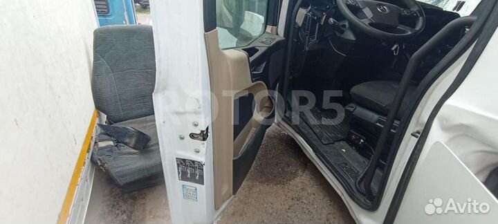 Дверь передняя левая Mercedes-Benz Actros 4 (MP4)