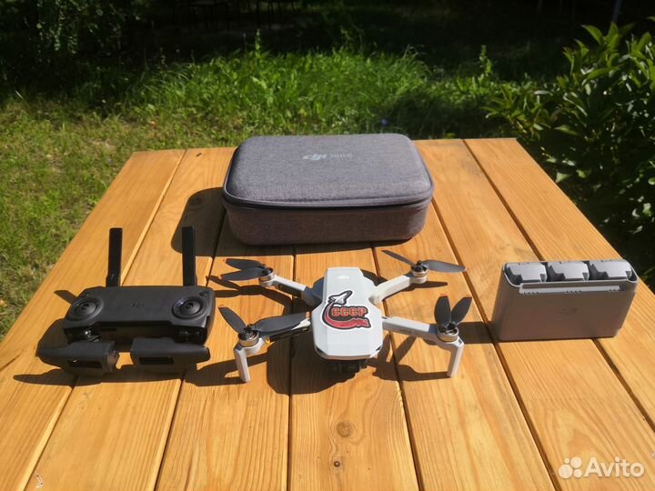 Квадрокоптер dji mini se fly more combo