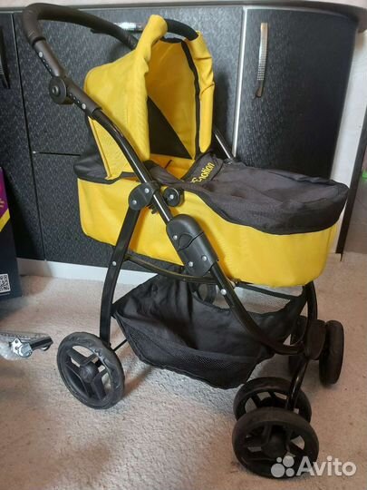 Коляска для кукол