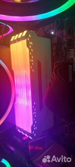 Оперативная память Corsair RGB PRO 16 гб (8x2)