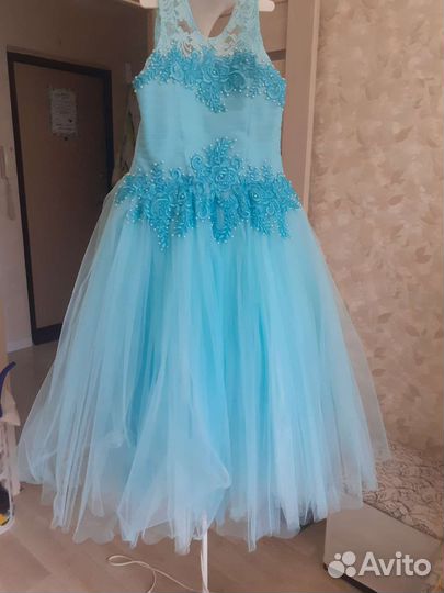 Платье нарядное на выпускной,на фотосессию