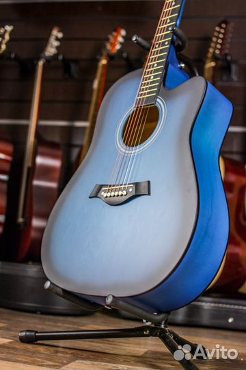 Акустическая гитара Belucci + Аксессуары