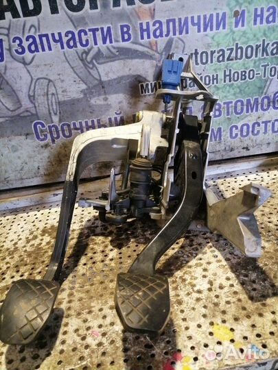 Педальный узел Volkswagen Passat B5 +