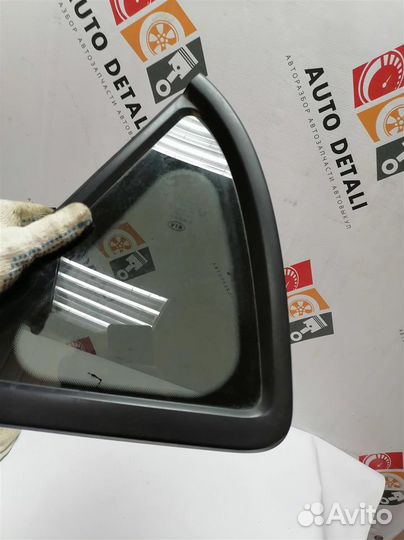 KIA ceed ed Стекло кузовное глухое правое