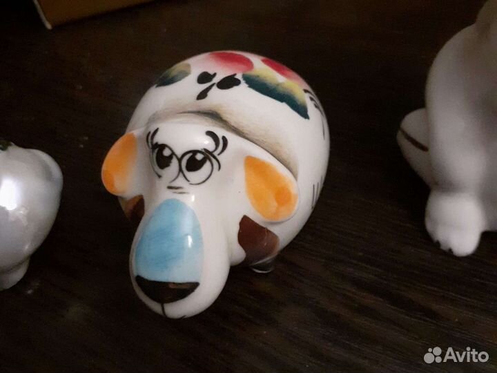 Фарфоровые фигурки,гжель