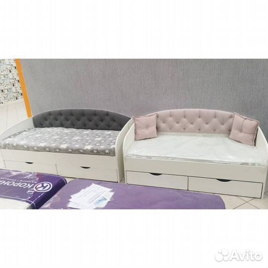 Кровать разные цвета для малыша лдсп велюр