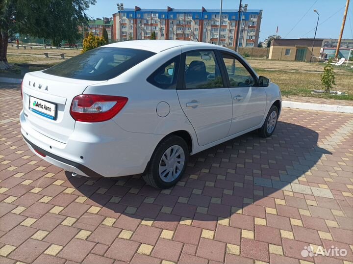 LADA Granta 1.6 МТ, 2022, 10 000 км