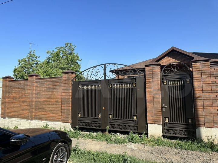 Дом 182 м² на участке 6,3 сот.