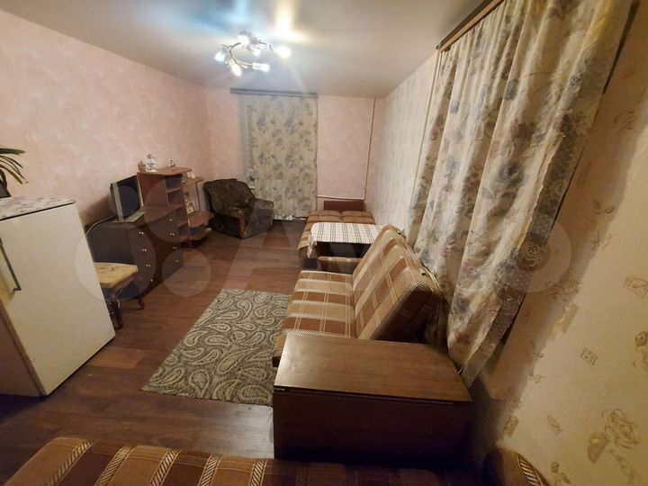 Комната 45 м² в 3-к., 1/5 эт.