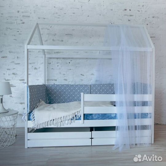 Детская кровать из березы