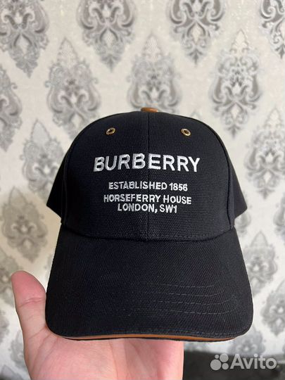 Кепка burberry новая