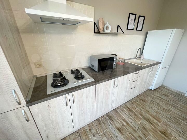 2-к. квартира, 80 м², 4/4 эт.