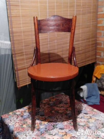 Винтажный ретро стул