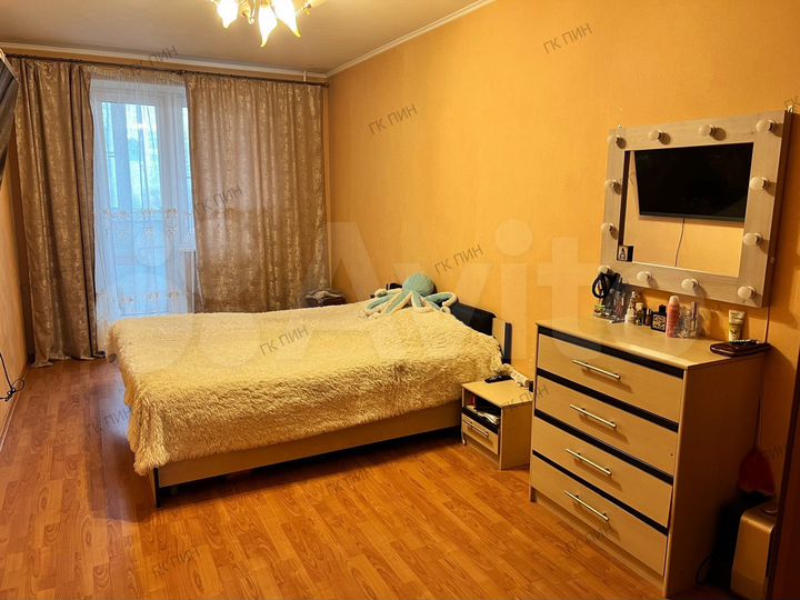 Аукцион: 4-к. квартира, 114,9 м², 3/14 эт.