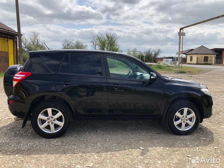 Toyota RAV4 2.0 CVT, 2011, 300 000 км