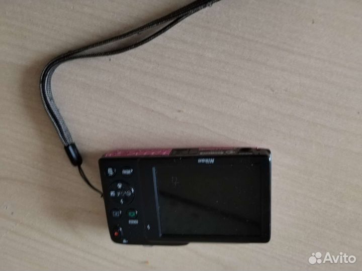 Компактный фотоаппарат