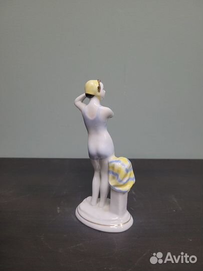 Статуэтка Пловчиха лфз