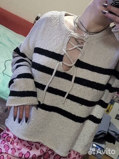 Свитер женский оверсайз