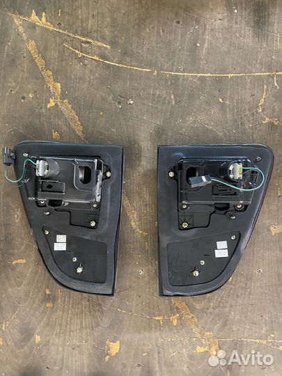 Стопы (задние фонари) Land Cruiser 100 оригинал