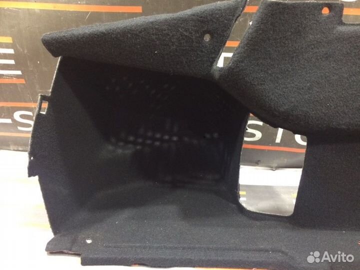 Обшивка багажника левая Mercedes-Benz E-Class W211