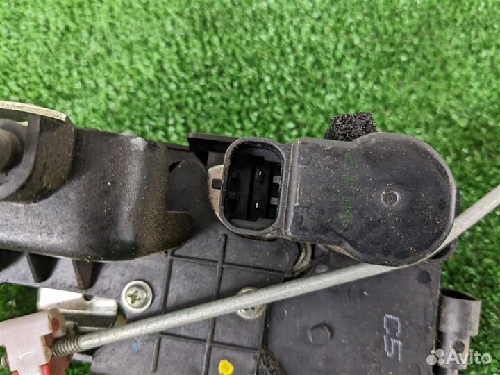 Замок двери передней левой Ssangyong Actyon NEW