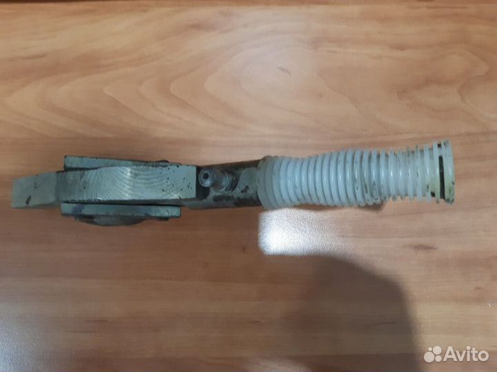 Съемник шаровых опор и рулевых наконечников