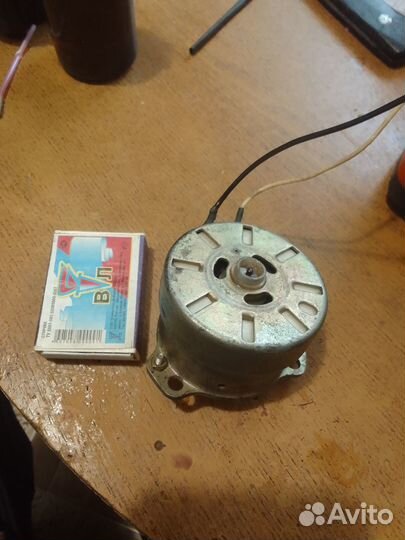 Малогабаритный эл.двигатель Двигатель дсм-60П