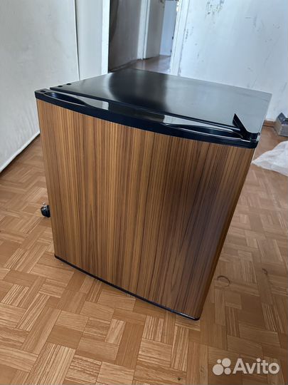 Мини барный холодильник