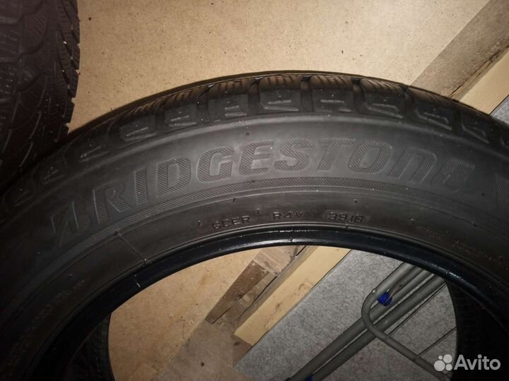 Bridgestone Blizzak LM-80 Evo 215/60 R17 96H