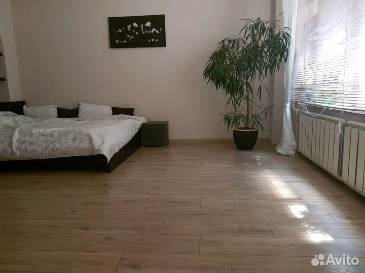 Монтаж плинтусов и напольных покрытий