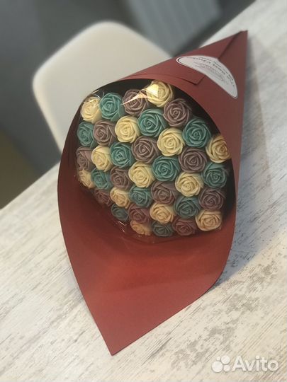 Шоколадные розы пионы букеты в подарок