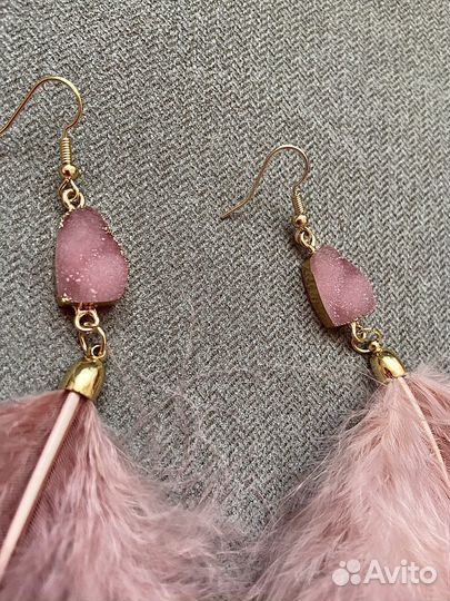 Серьги с перьями