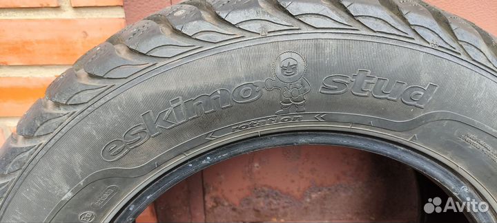 Sava Eskimo Stud 215/65 R16 98T