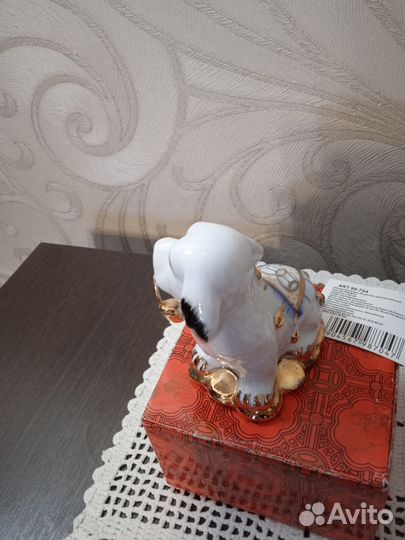 Фарфоровые статуэтки