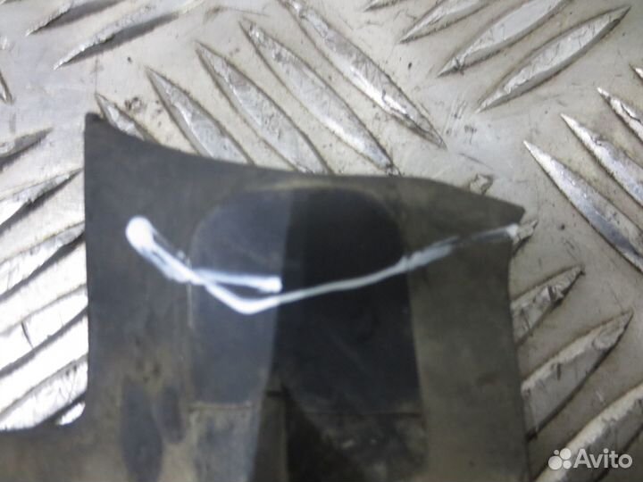 Накладка на радиатор Volvo 20561710