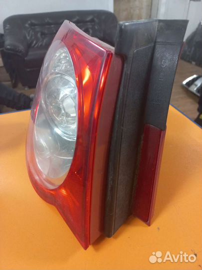Фонарь левый Volkswagen Passat B6