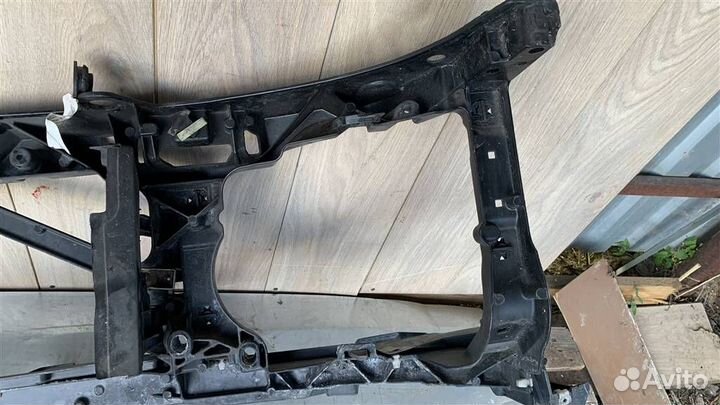 Панель передняя телевизор от Land Rover Range Rov