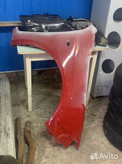 Правое переднее крыло субару импреза GH