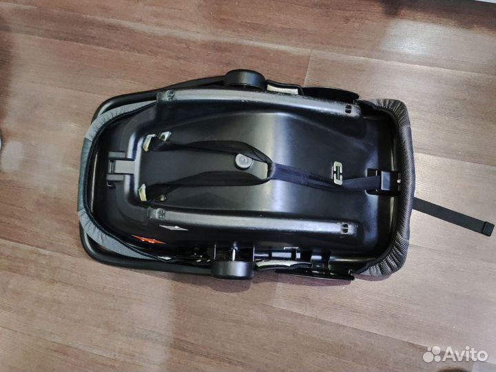 Авто люлька 0-13 + вкладыш для новорождённых