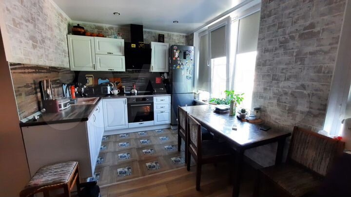 2-к. квартира, 80 м², 5/5 эт.