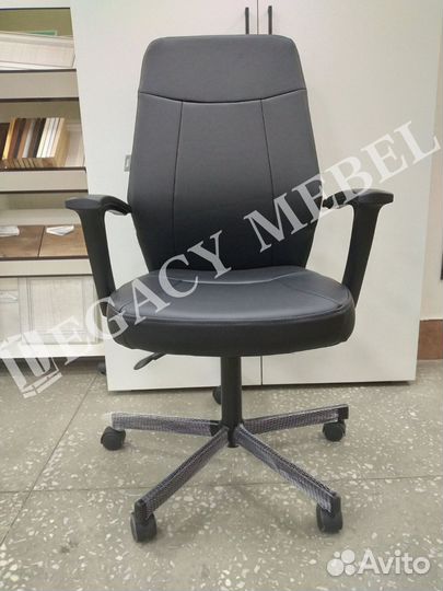 Компьютерное кресло новое