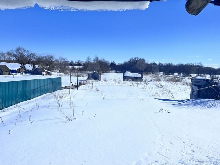 Дом 65 м² на участке 42 сот.