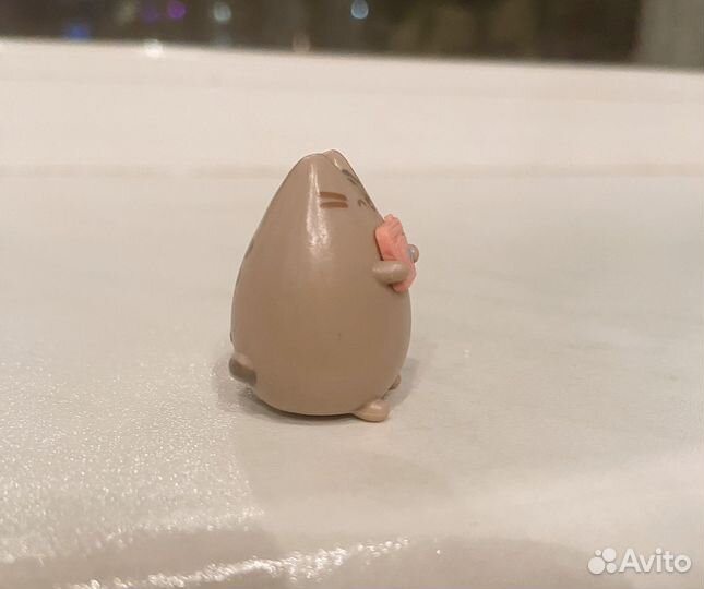 Фигурка Pusheen cat из киндер сюрприз