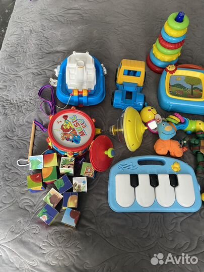 Большой пакет игрушек