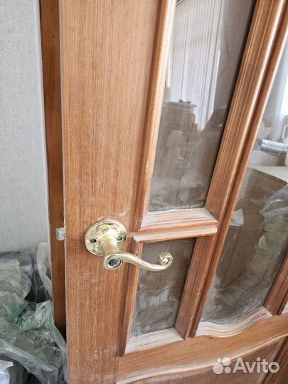 Двери межкомнатные деревянные