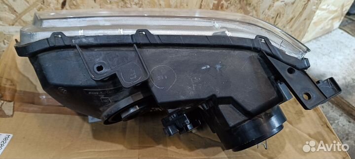 Фары на Suzuki grand vitara левая и правая 2шт